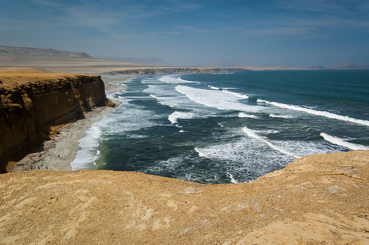 1200px-Paracas_National_Reserve,_Ica,_Peru-3April2011.jpg