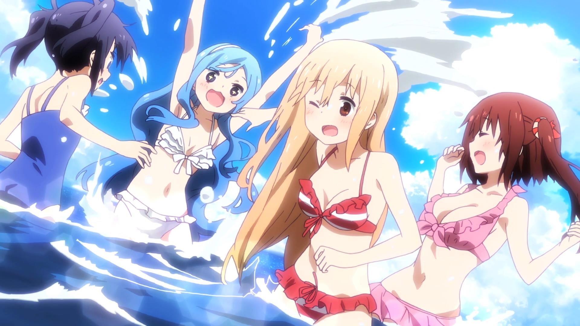 233040-himouto-umaru-chan-playing-at-the-beach.jpg
