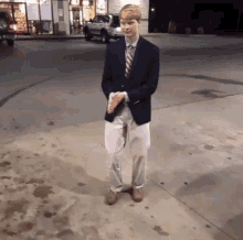 2625481D-B775-4CE1-A94F-E5A9280B6FF1.gif