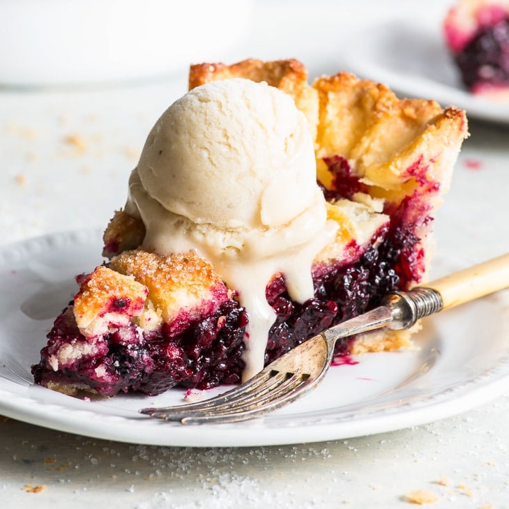 Blackberry-Pie_730px-featured.jpg