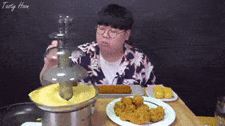 ezgif.com-gif-maker (6).gif