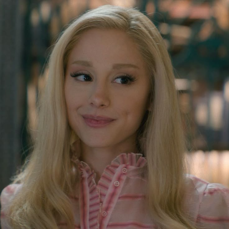 Glinda Pfp Icon.jpeg