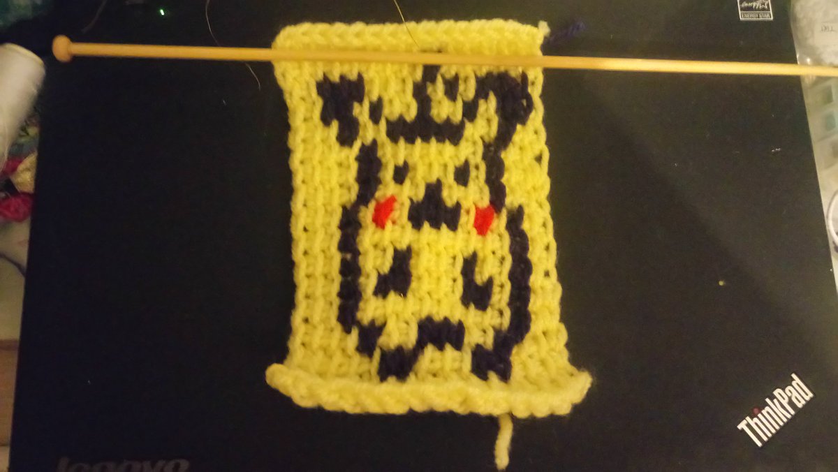 pikachu graphghan DjrmvJ2U0AELceN.jpg