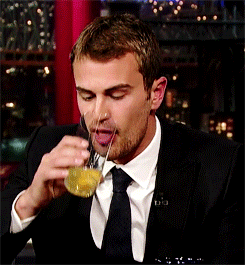 tumblr_n2d6wtAaRF1qggr22o4_250.gif